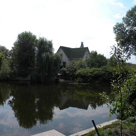 Guest House Dacha Kiev Ngoại thất bức ảnh