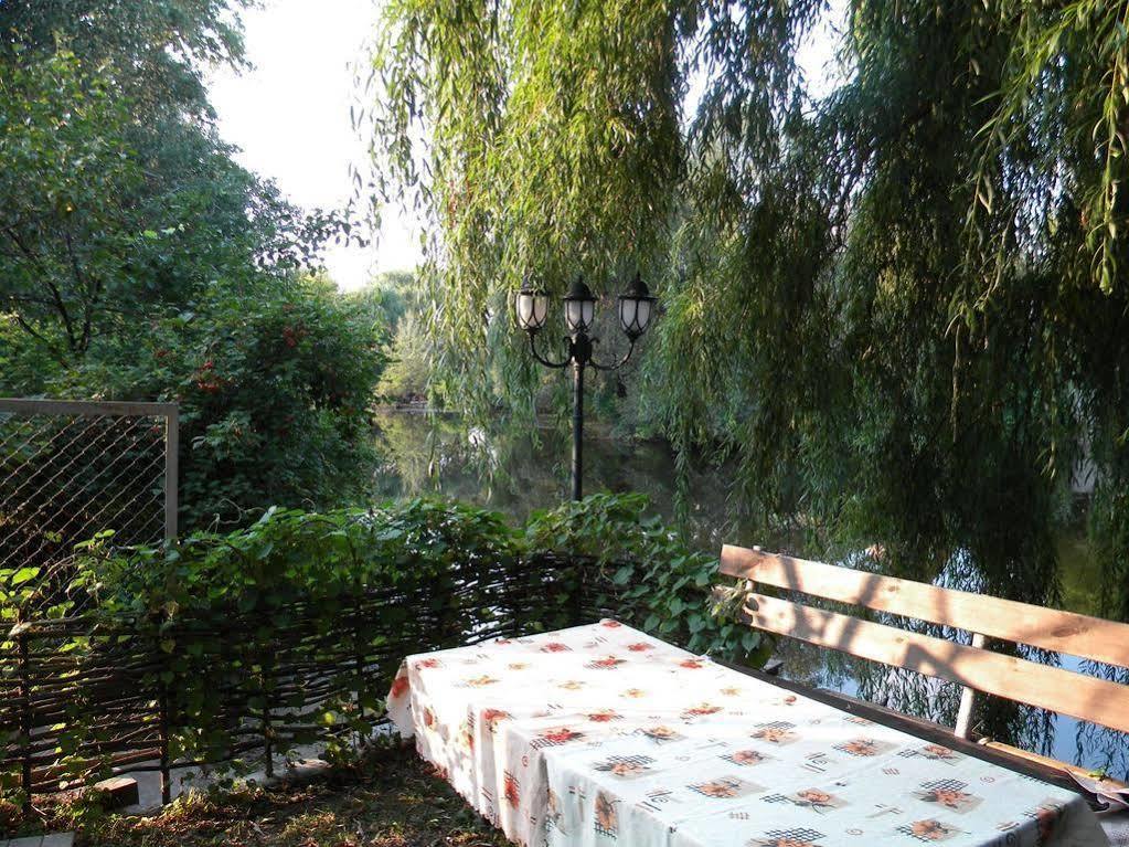 Guest House Dacha Kiev Ngoại thất bức ảnh